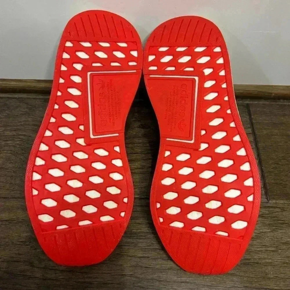 NWOB adidas NMD R2 White Core Red Two Toned- Size 8.5 Men main image 5